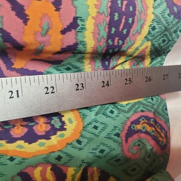 Vintage 70s Mod Green Whimsical Paisley Button Down Neck Tie Blouse Size Large - Picture 7 of 9